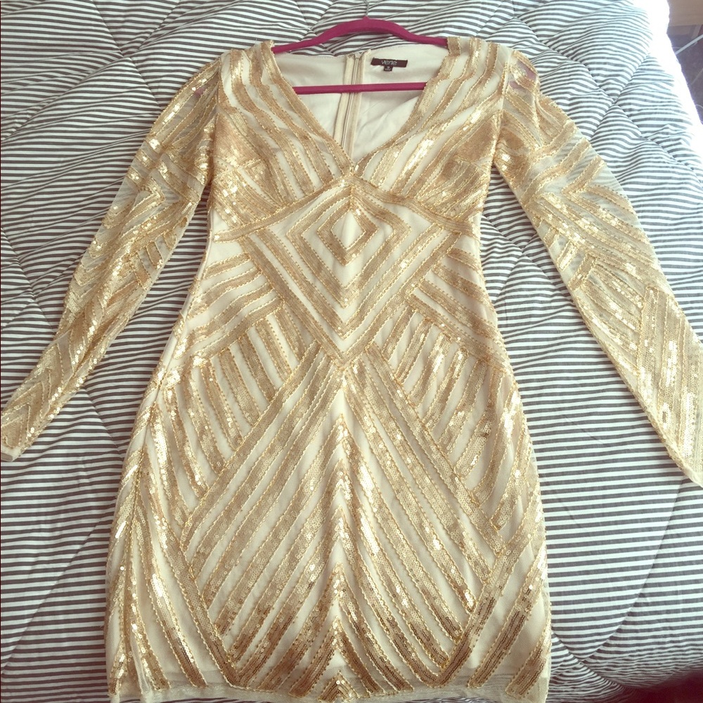 Verte gold beaded dress size Small